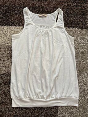 MIUSEY (M) White Blouson Racerback Tank Loose Workout Soft Solid Pleated Yoga